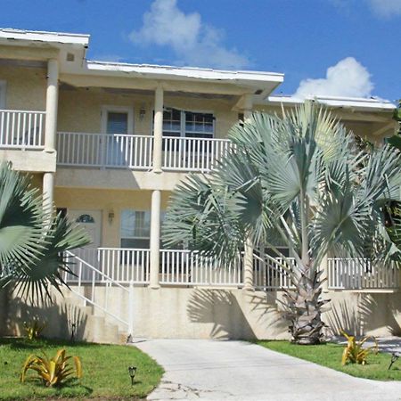 Sapphire Garden Townhouses George Town Exteriör bild